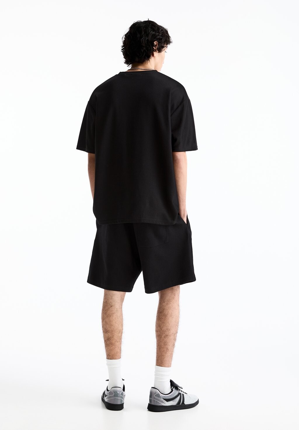 

БЕРМУДА Jogger PULL&BEAR, Брюки для тренировочного костюма черные