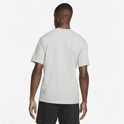 Футболка Nike Primary, цвет Dark Grey Heather/Heather/Smoke Grey — фото 2