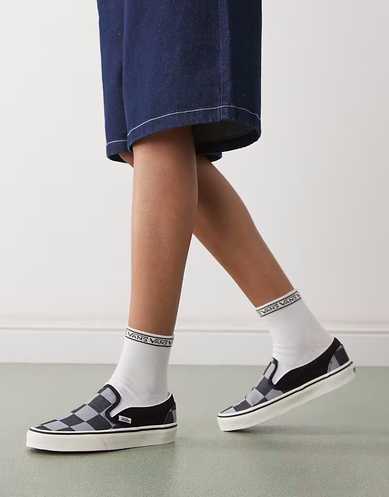 Кроссовки Vans Classic Slip-ON с монохромным шахматным узором черного цвета — фото 4
