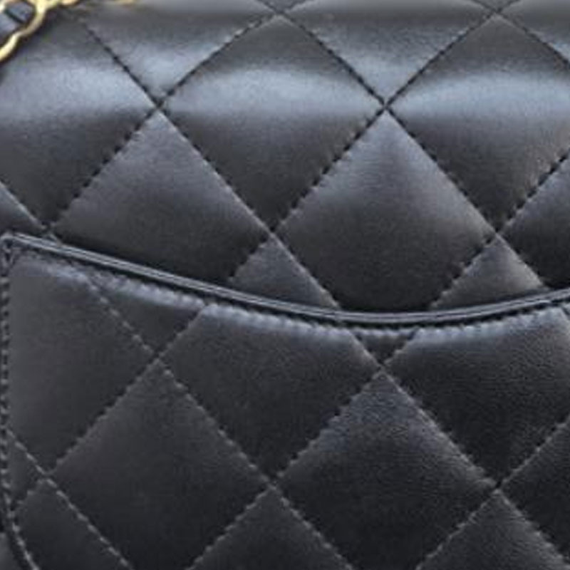 CHANEL Кожаная сумка с клапаном через плечо кроссбоди женская черная — фото 4