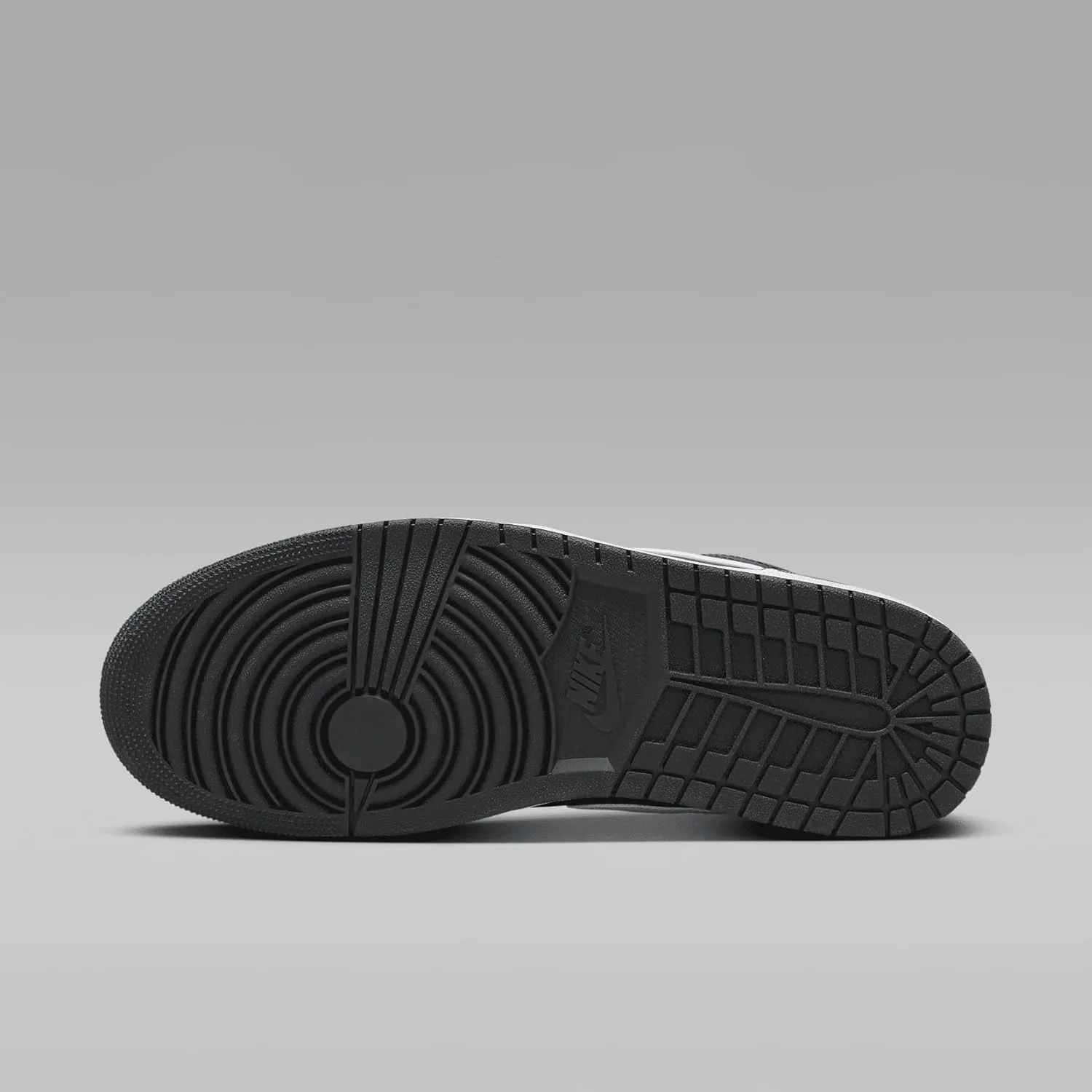 Мужские баскетбольные кроссовки Nike Air Jordan 1 Low, белый/черный — фото 2