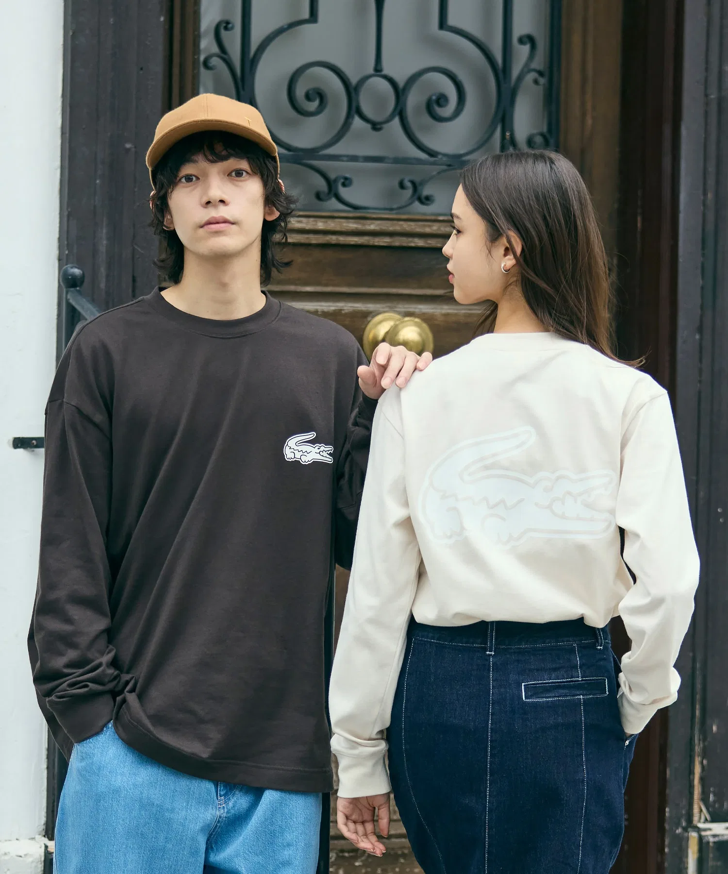 Футболка LACOSTE Oversize с принтом на спине, чёрная — фото 2