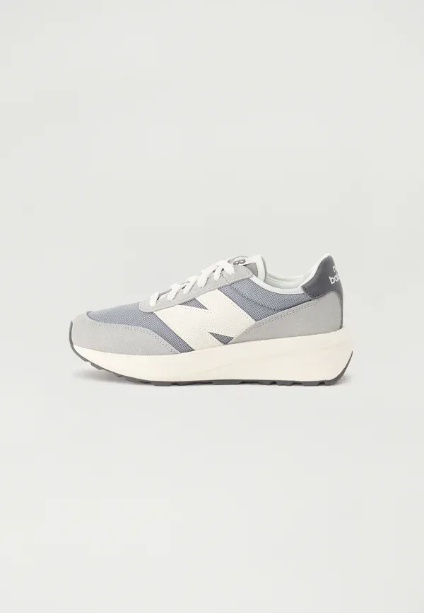 Кроссовки New Balance 370, бетон