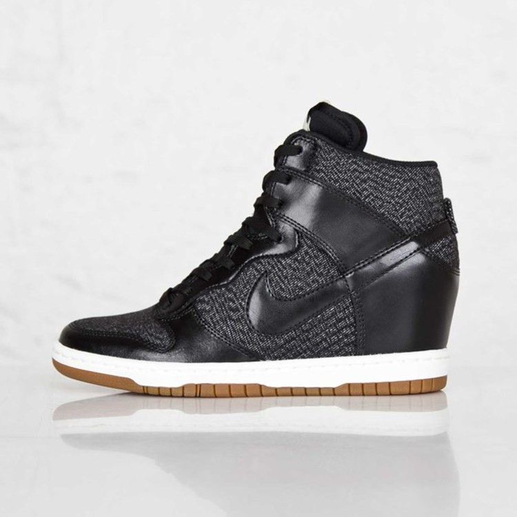 Кроссовки Nike Wmns Dunk Sky Hi Essential — фото 4