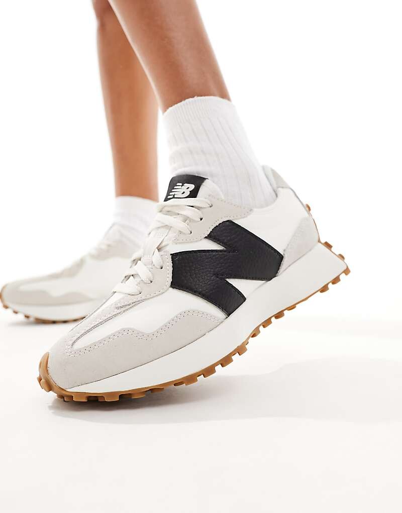 Белые и черные кроссовки New Balance 327 на резиновой подошве