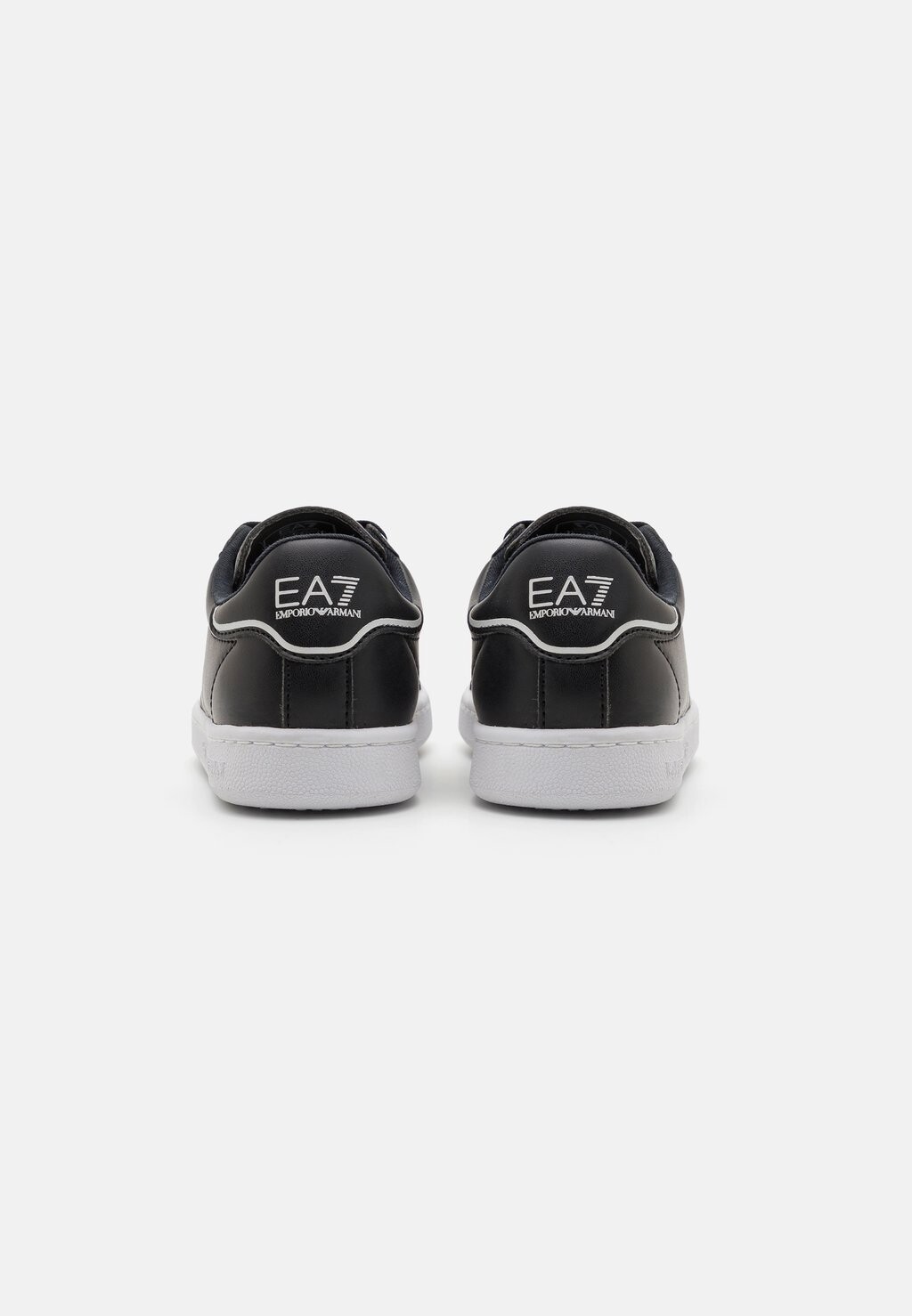 

Кроссовки UNISEX EA7 Emporio Armani, черный