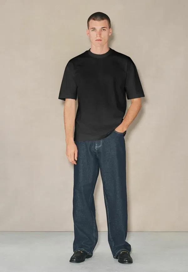 Футболка Next, Edit textured boxy fit basic t-shirt, черный — фото 2