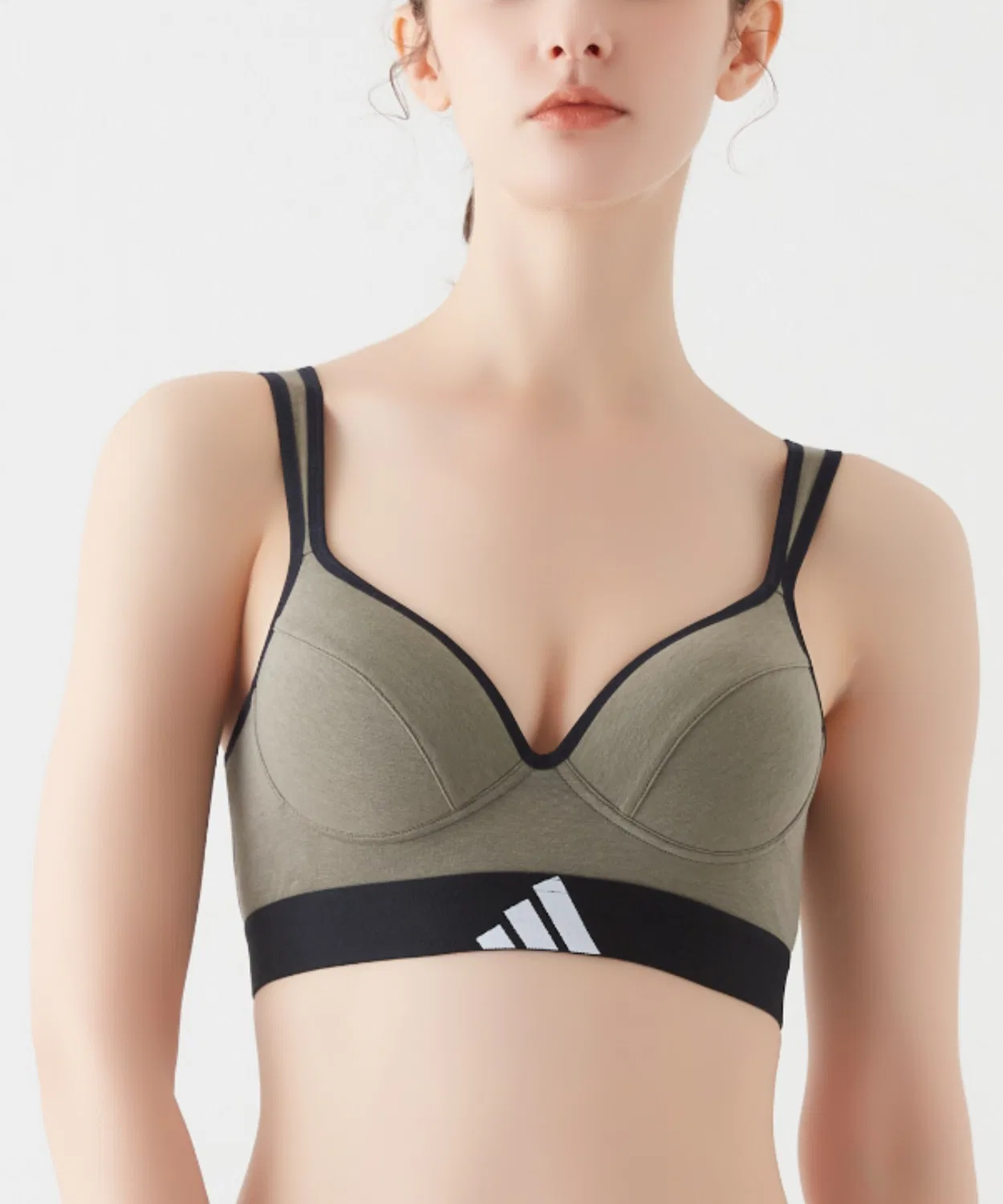 Спортивный бюстгальтер с формованными чашками adidas, хлопковый, хаки