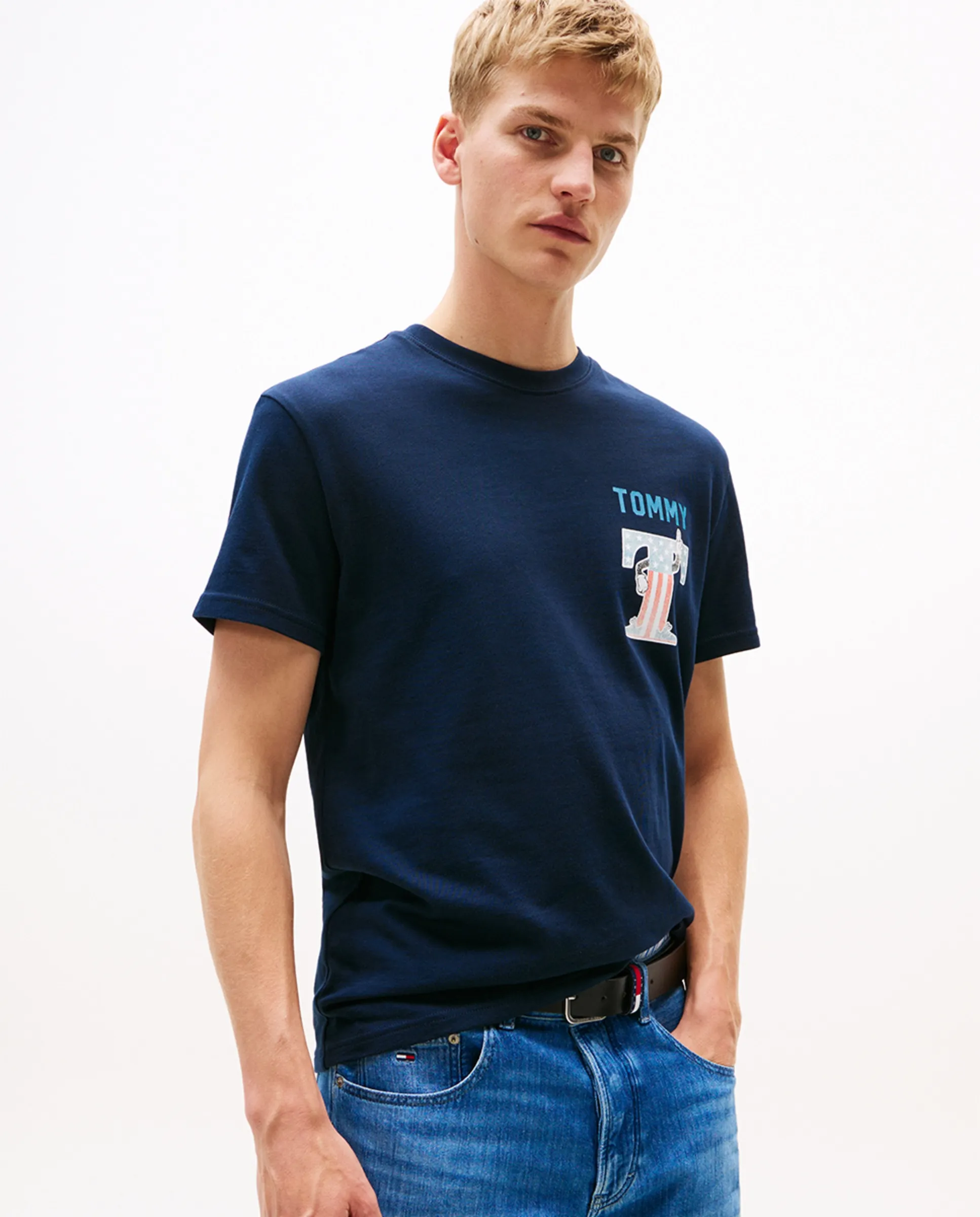 

Мужская футболка классического кроя с коротким рукавом Tommy Jeans, темно-синий