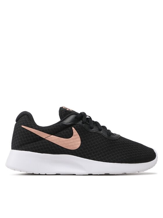 

Кроссовки Nike, черный