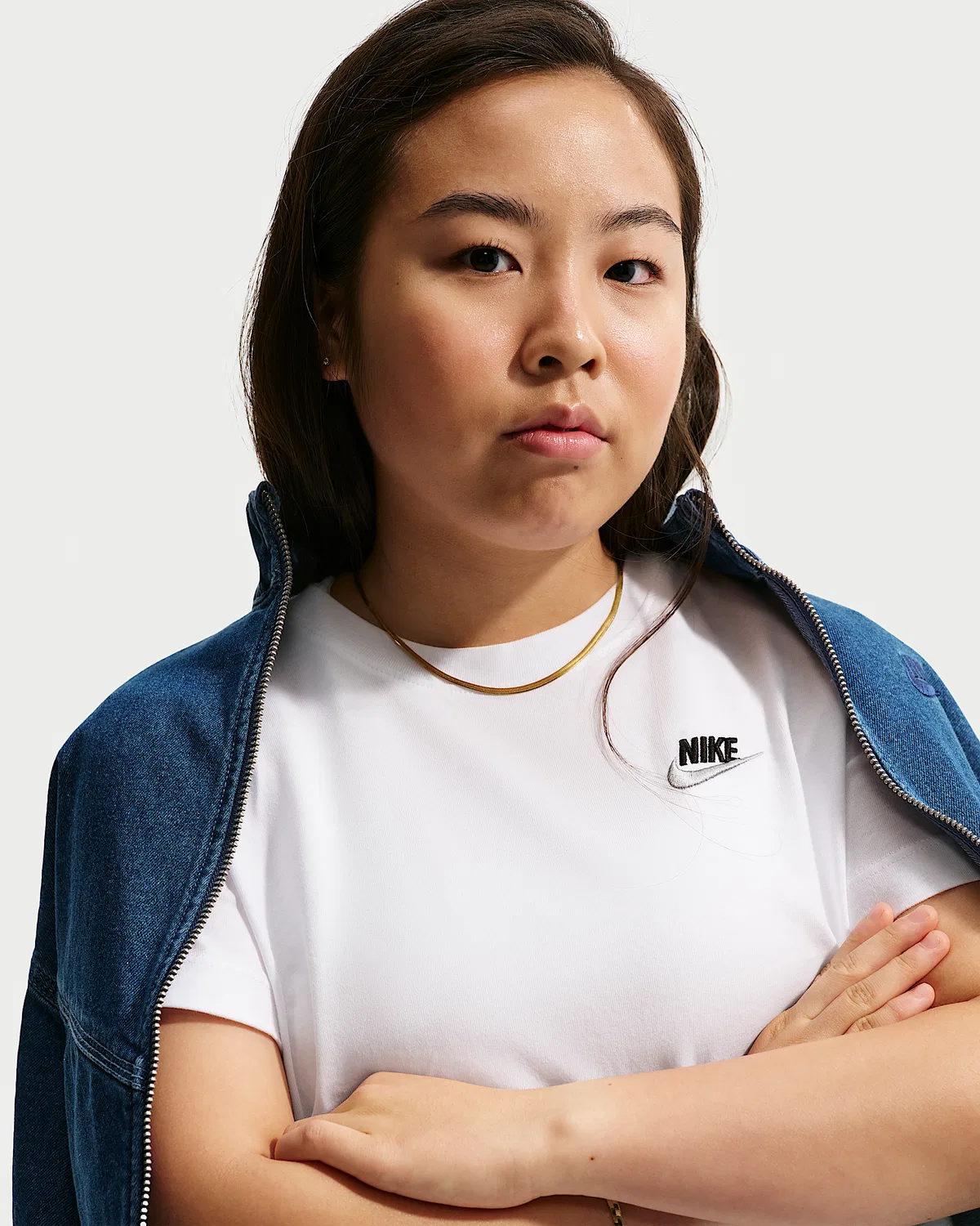 Детская футболка (большой размер) Nike Sportswear, White/Black/Wolf Grey — фото 3