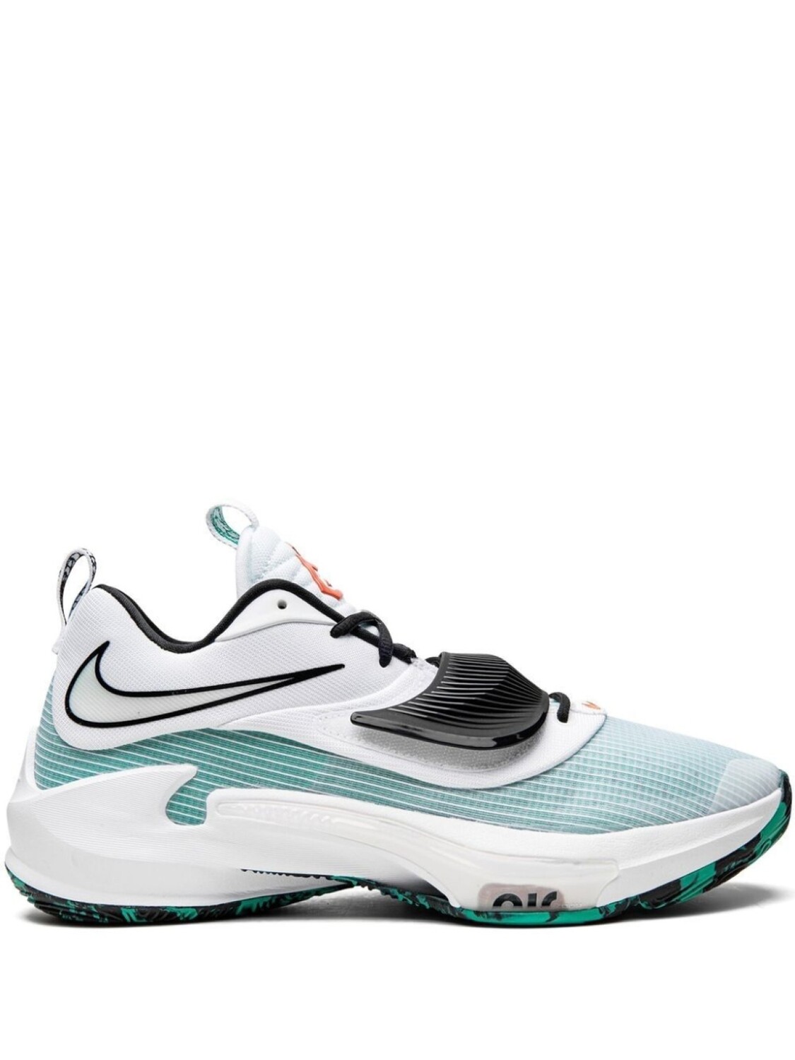 

Кроссовки Zoom Freak 3 Nike, белый