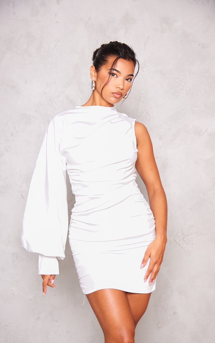 

PrettyLittleThing Белое тканое облегающее платье с одним рукавом и рюшами, Белый, PrettyLittleThing Белое тканое облегающее платье с одним рукавом и рюшами