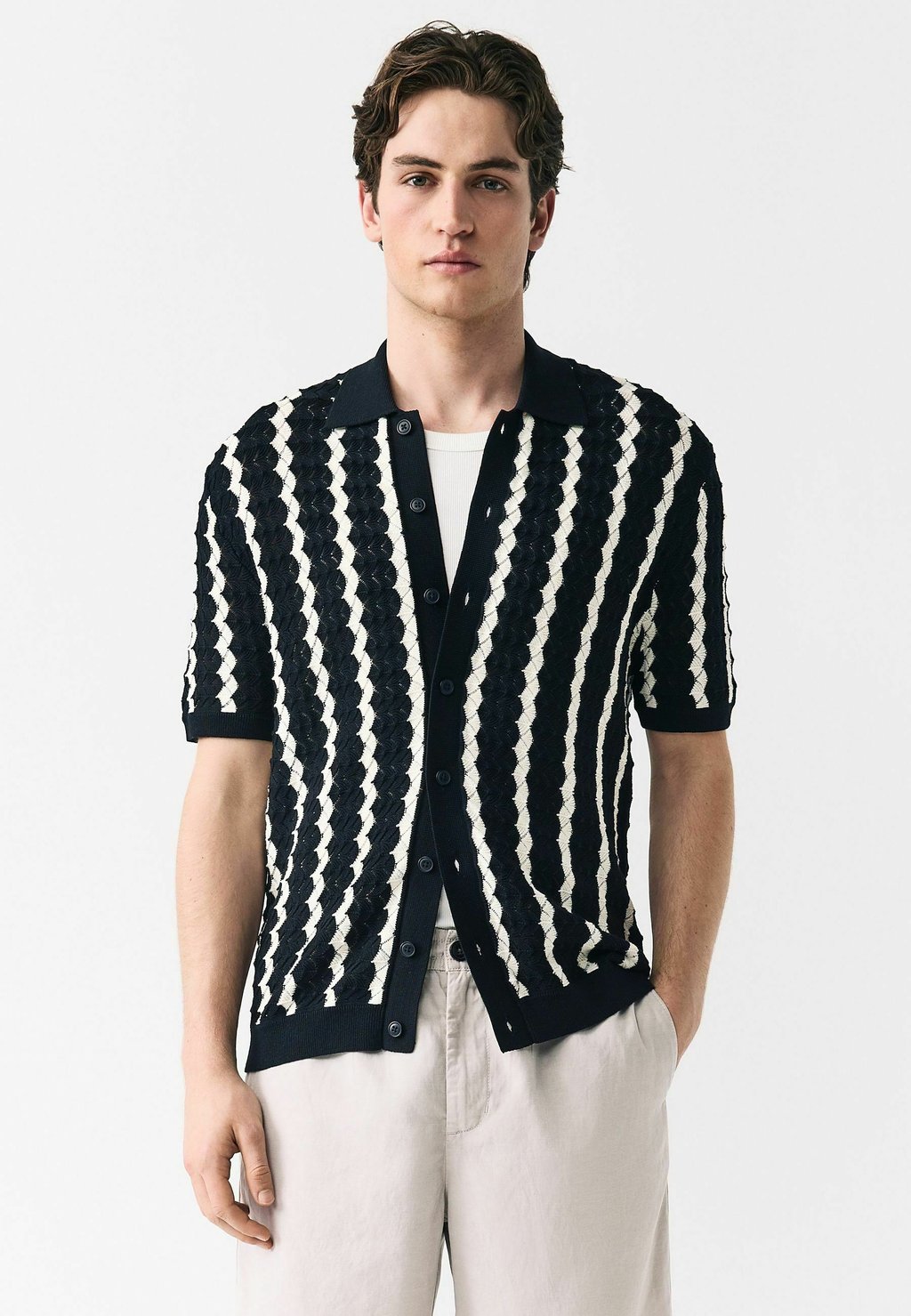 

Рубашка REGULAR FIT-SHORT SLEEVE VERTICAL STRIPE Next, черный