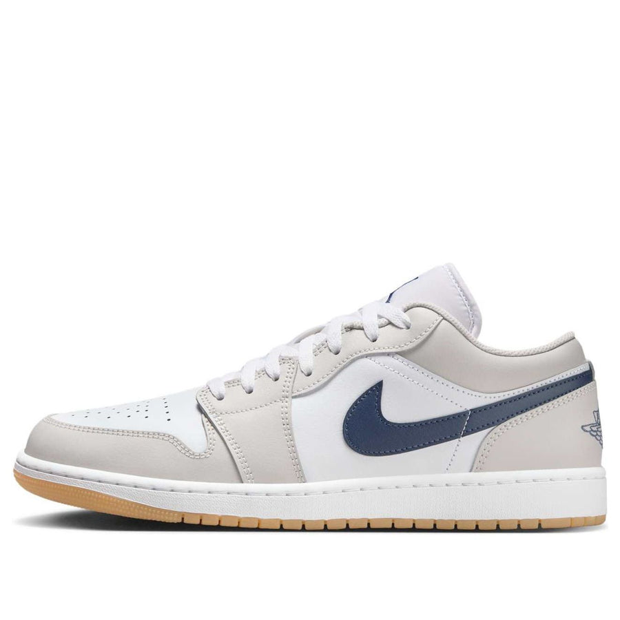 

Кроссовки Air Jordan 1 Low 'Midnight Navy Neutral Grey', белый