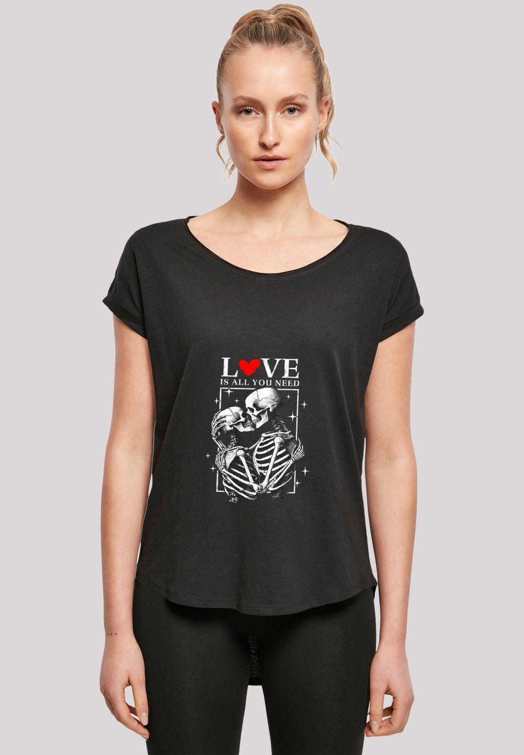 

Футболка с принтом LOVE IS ALL YOU NEED F4NT4STIC, черный