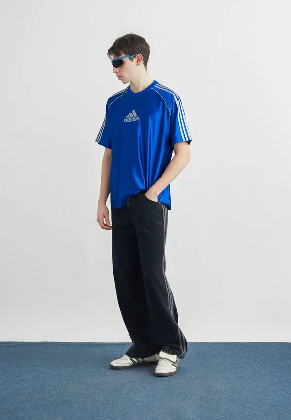 Футболка с принтом bos Adidas Originals, Collegiate Royal/Lucid Lemon — фото 2