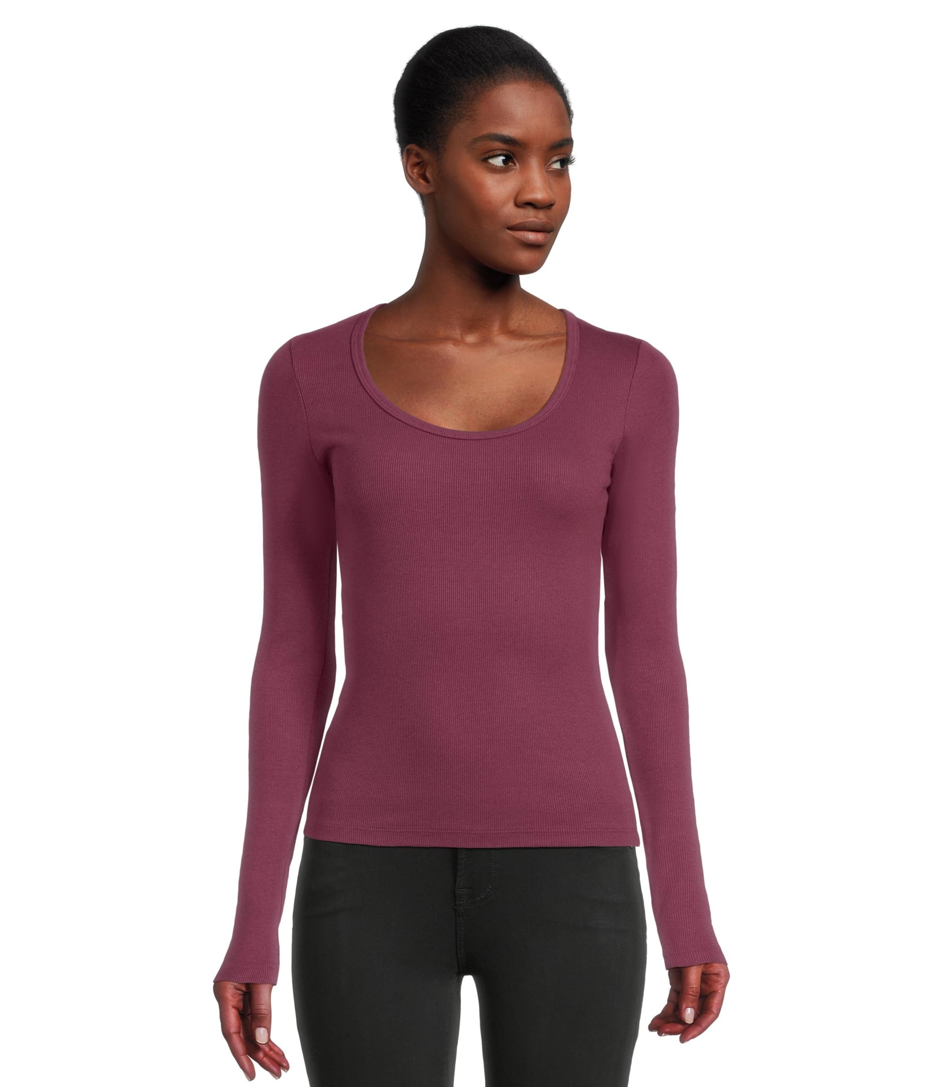 

Футболка Michael Stars Emilia Scoop Neck Tee, цвет Beetroot