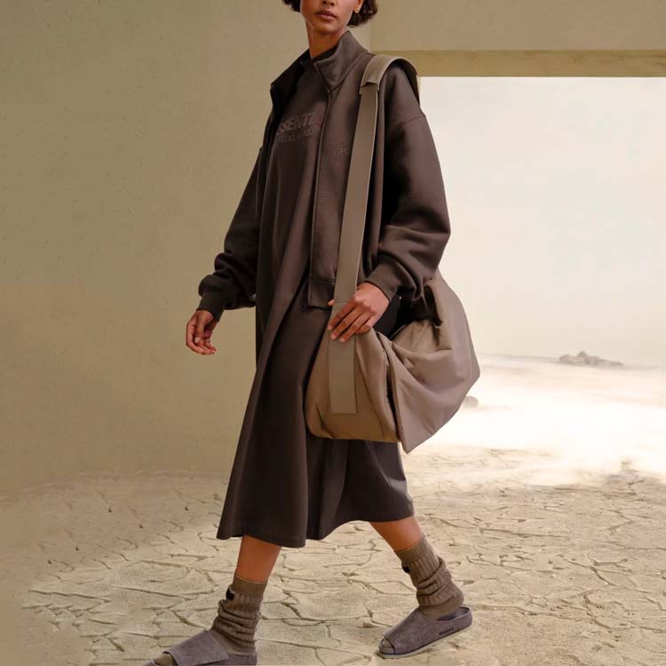 Футболка-платье женская Iron Fear Of God Essentials, серо-черная — фото 4
