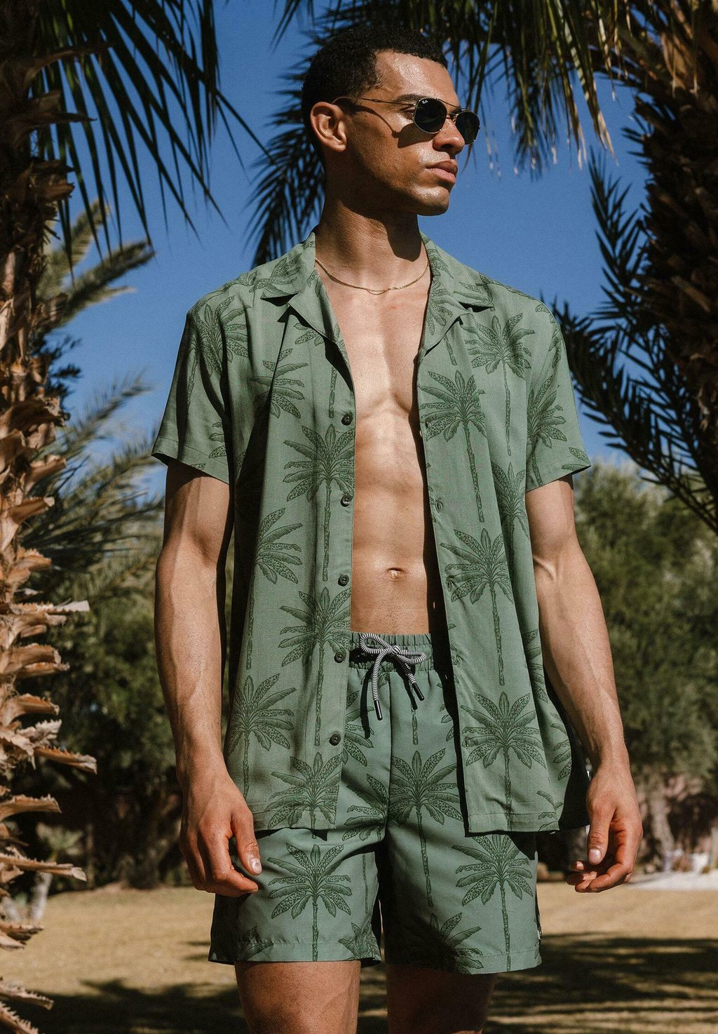 

Шорты для плавания PALM PRINT Chelsea Peers, хаки