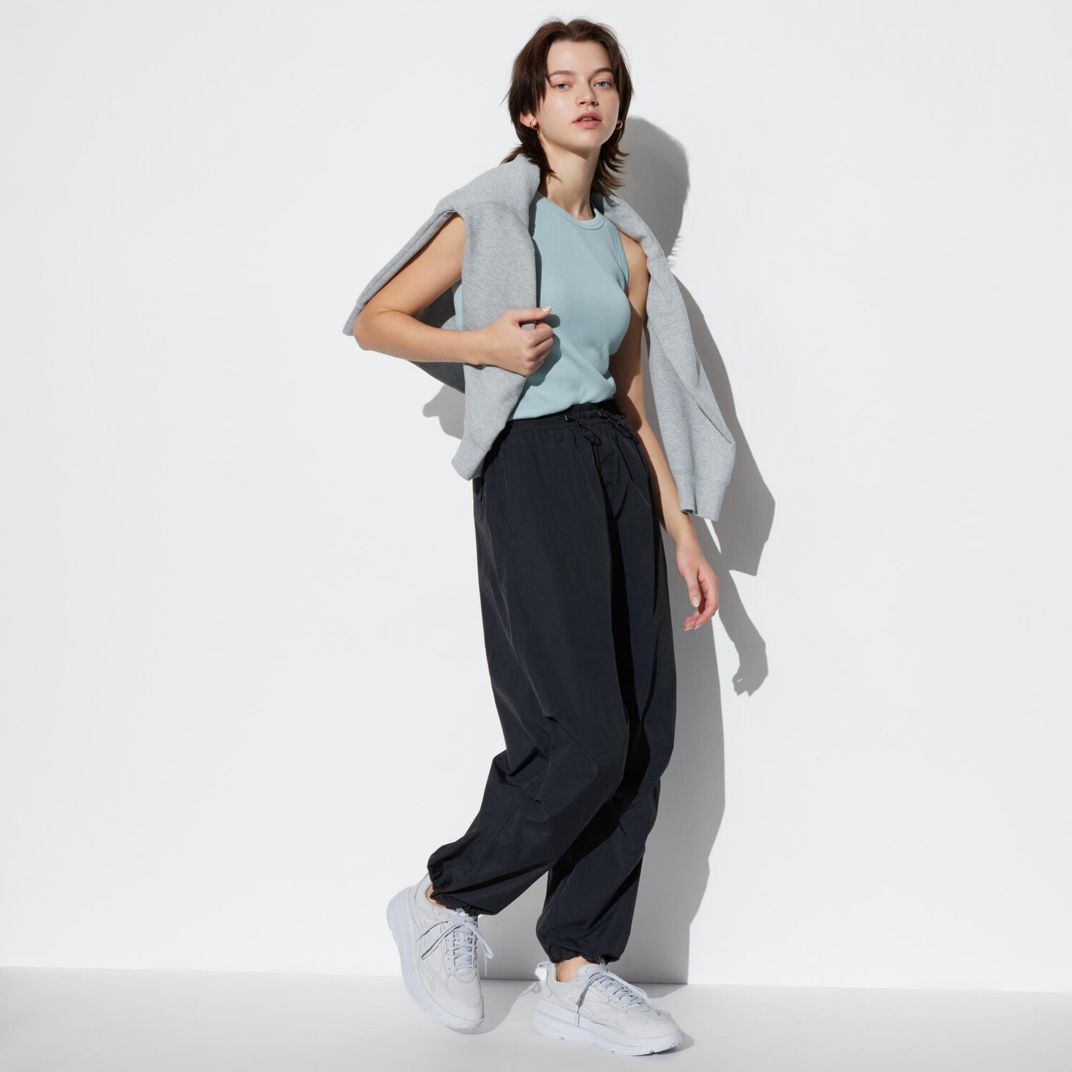 

Брюки UNIQLO с защитой от ультрафиолета, черный