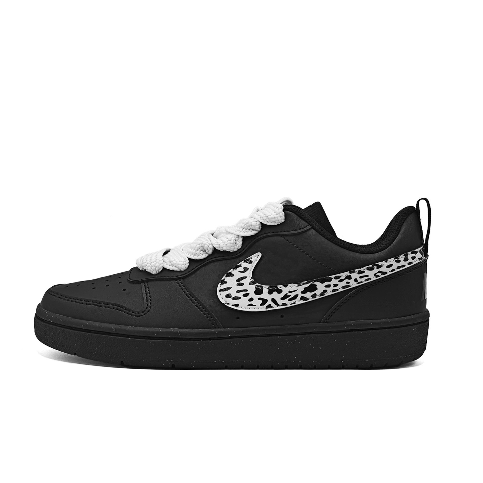 

Nike Court Borough White Lining Slip Resistant Low top Kids' Skateboarding Shoes Black Teenagers