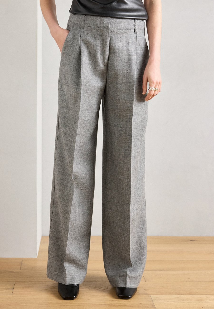 

Брюки Marc O'Polo PANTS TAILORED STYLE WIDE LEG SINGLE PLEAT WELT POCKET, Warm Granite Melange/Light Grey