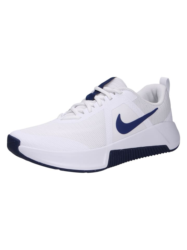 

Кроссовки на шнуровке Nike, белый