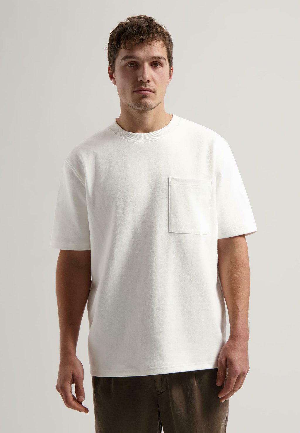 

Базовая футболка EBBE BOXY TEE Dstrezzed, белый