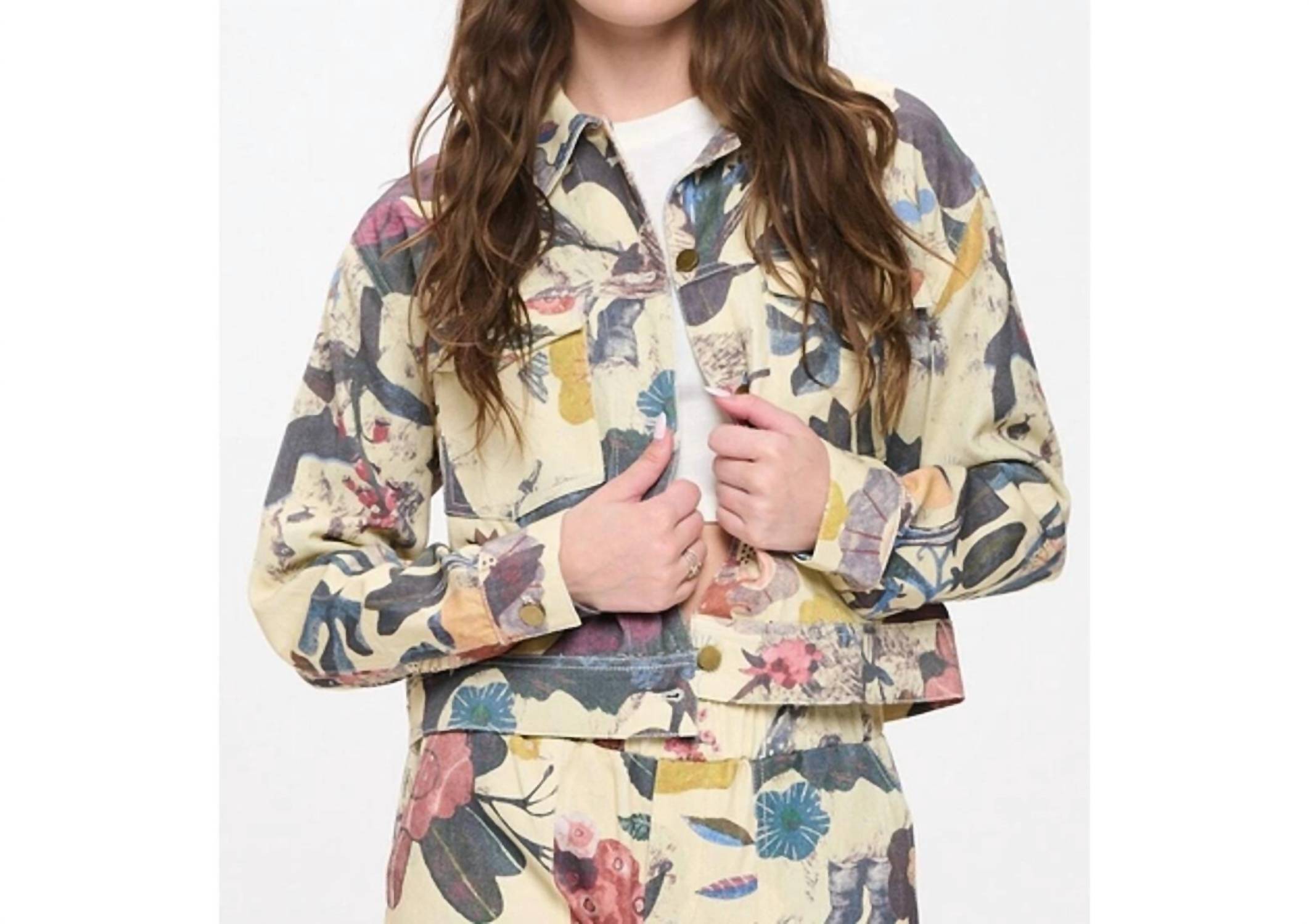 

SM Wardrobe Джинсовая куртка с растительным принтом, бежевого цвета
