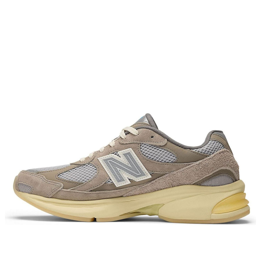 

Кроссовки New Balance 2010 'Grey Day' 2025, серый