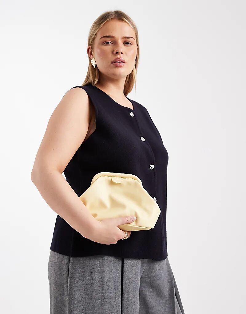 

Мини-сумка-клатч ASOS DESIGN цвета пахты