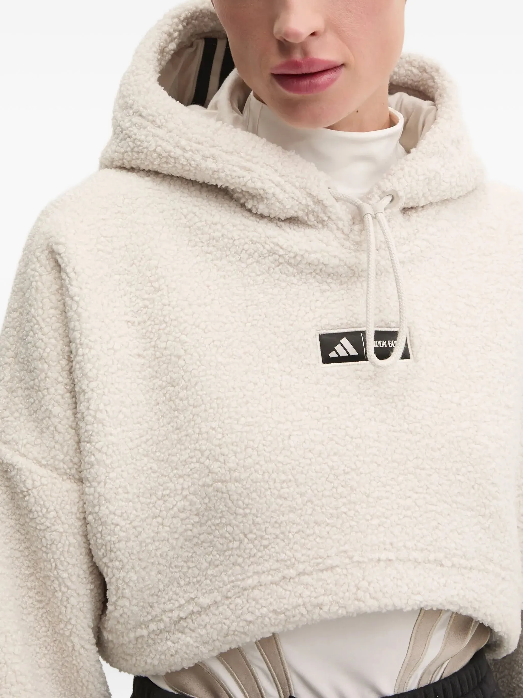 

Флисовое худи из коллаборации с Moon Boot Adidas, кремовый