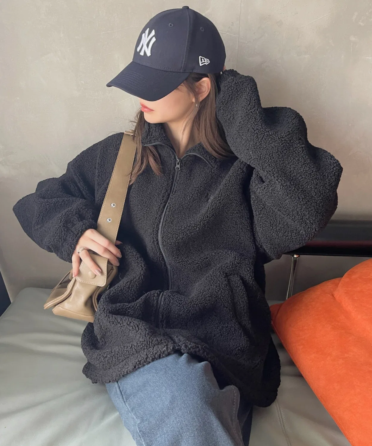 Куртка-бомбер U.S. POLO ASSN. на флисе с высоким воротником, бежевая — фото 4