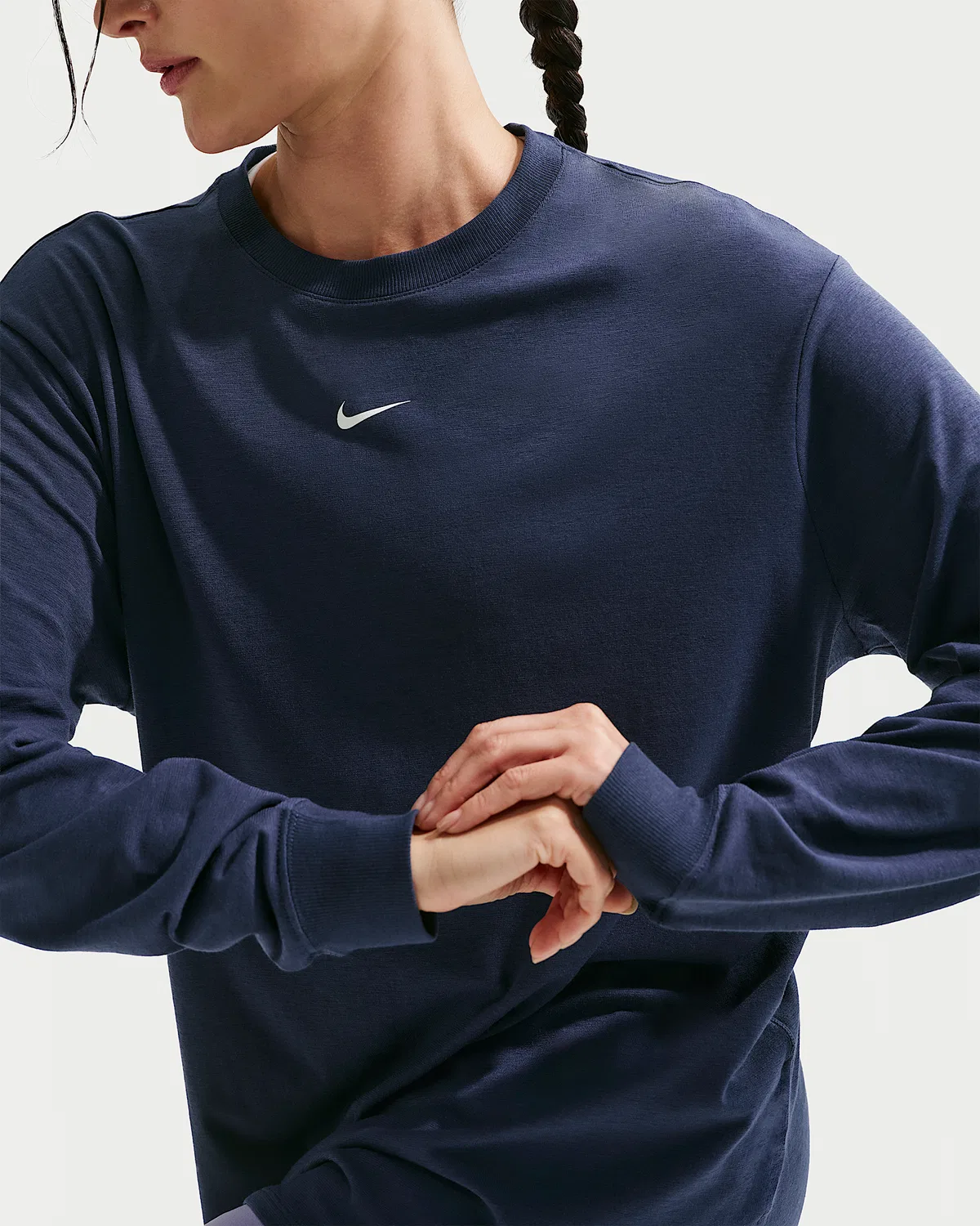 Женский топ Nike One Relaxed с длинным рукавом Dri-FIT, Midnight Navy/White — фото 3