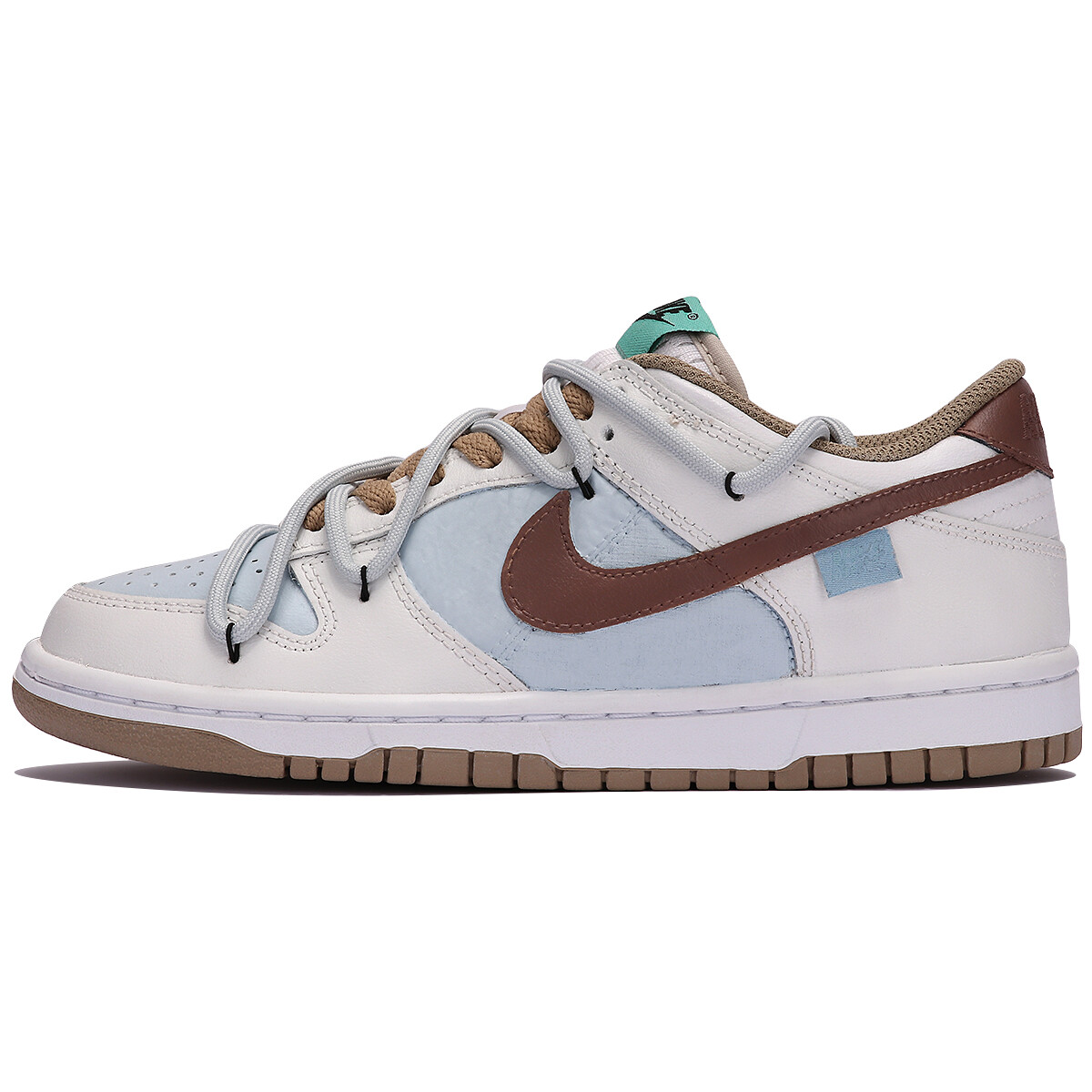 

Кроссовки Nike Dunk Skateboard Shoes Women's Low-Top White Blue, белый/синий