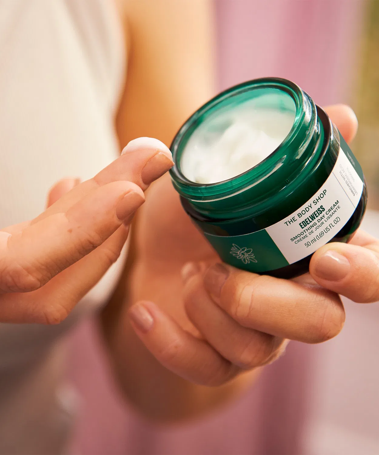 Дневной крем Edelweiss The Body Shop 50 мл — фото 3