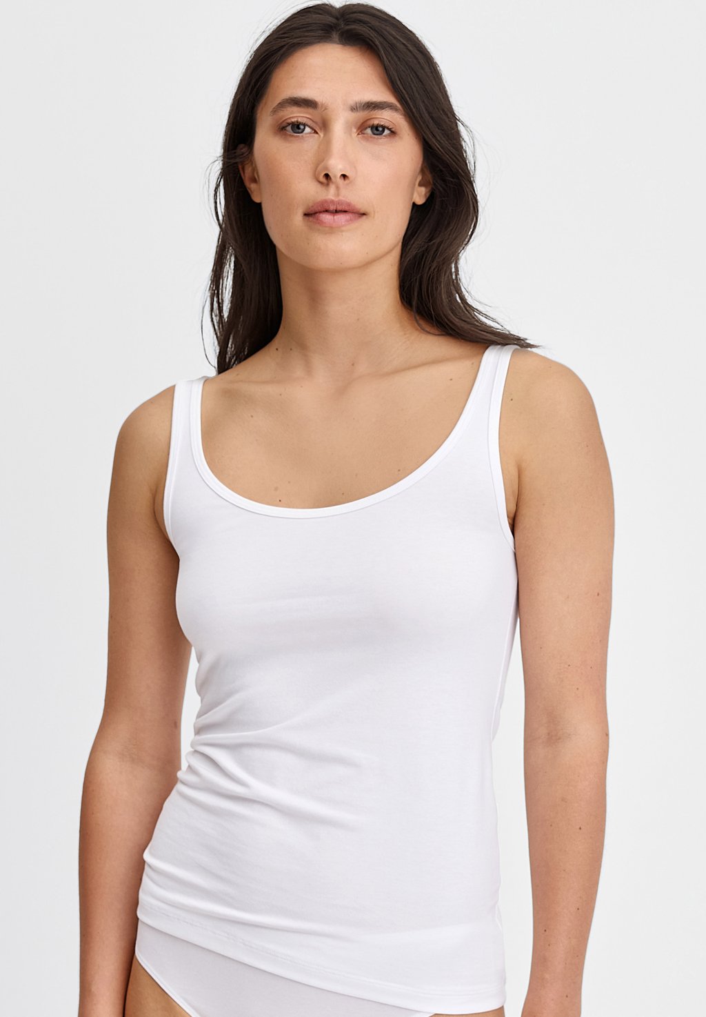 

Майка ESSENTIAL TANK Calida, белый