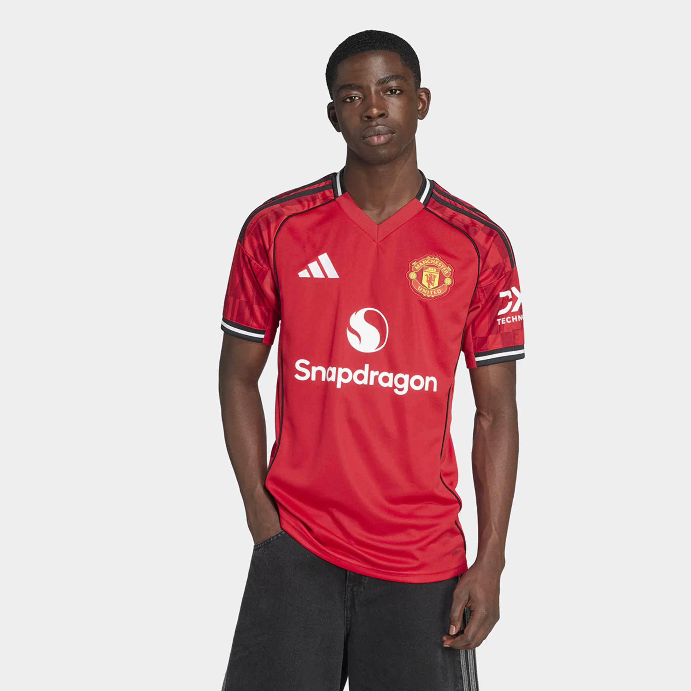 

Футболка мужская домашняя Manchester United FC 2025-2026 adidas, красный