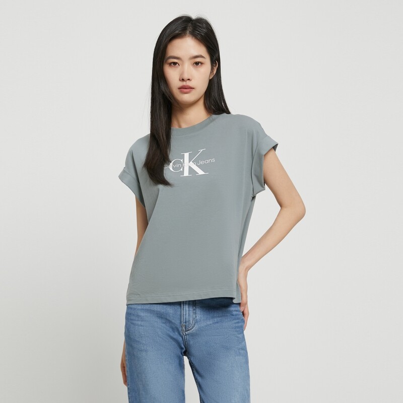

Футболка женская Calvin Klein Jeans с принтом и надписью, белый