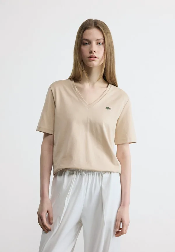 Футболка Lacoste Lionne, однотонная, белая