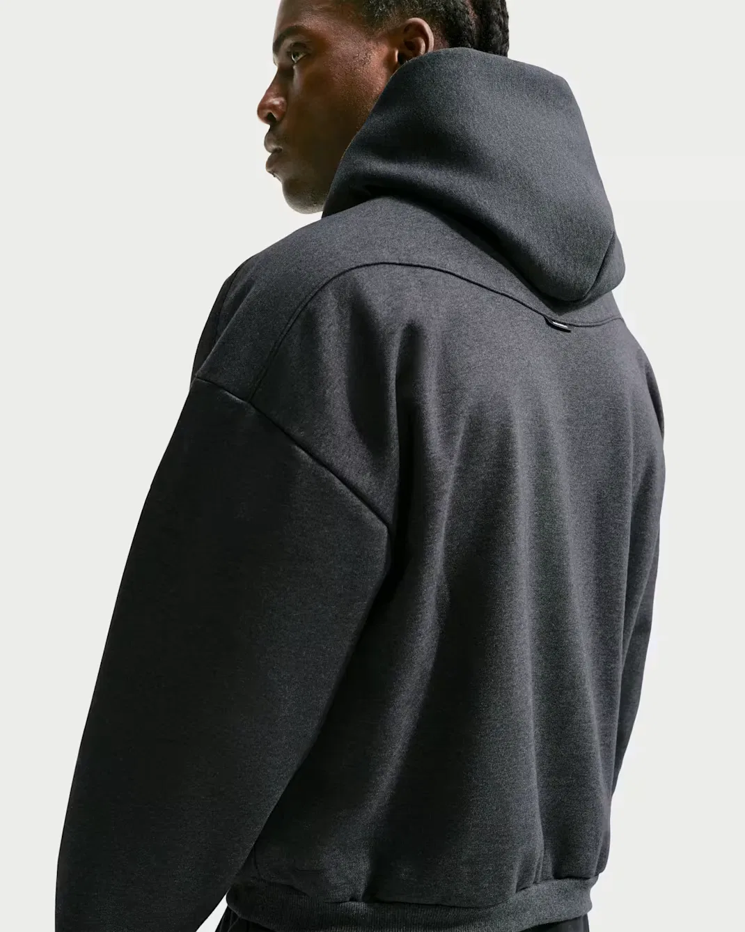 Мужская баскетбольная толстовка Nike Therma-FIT Kobe, Black Heather/Light Armory Blue — фото 2