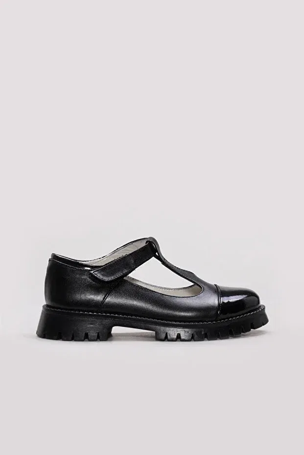 Детские повседневные туфли для девочек из натуральной кожи Fast Step, Black Patent Leather