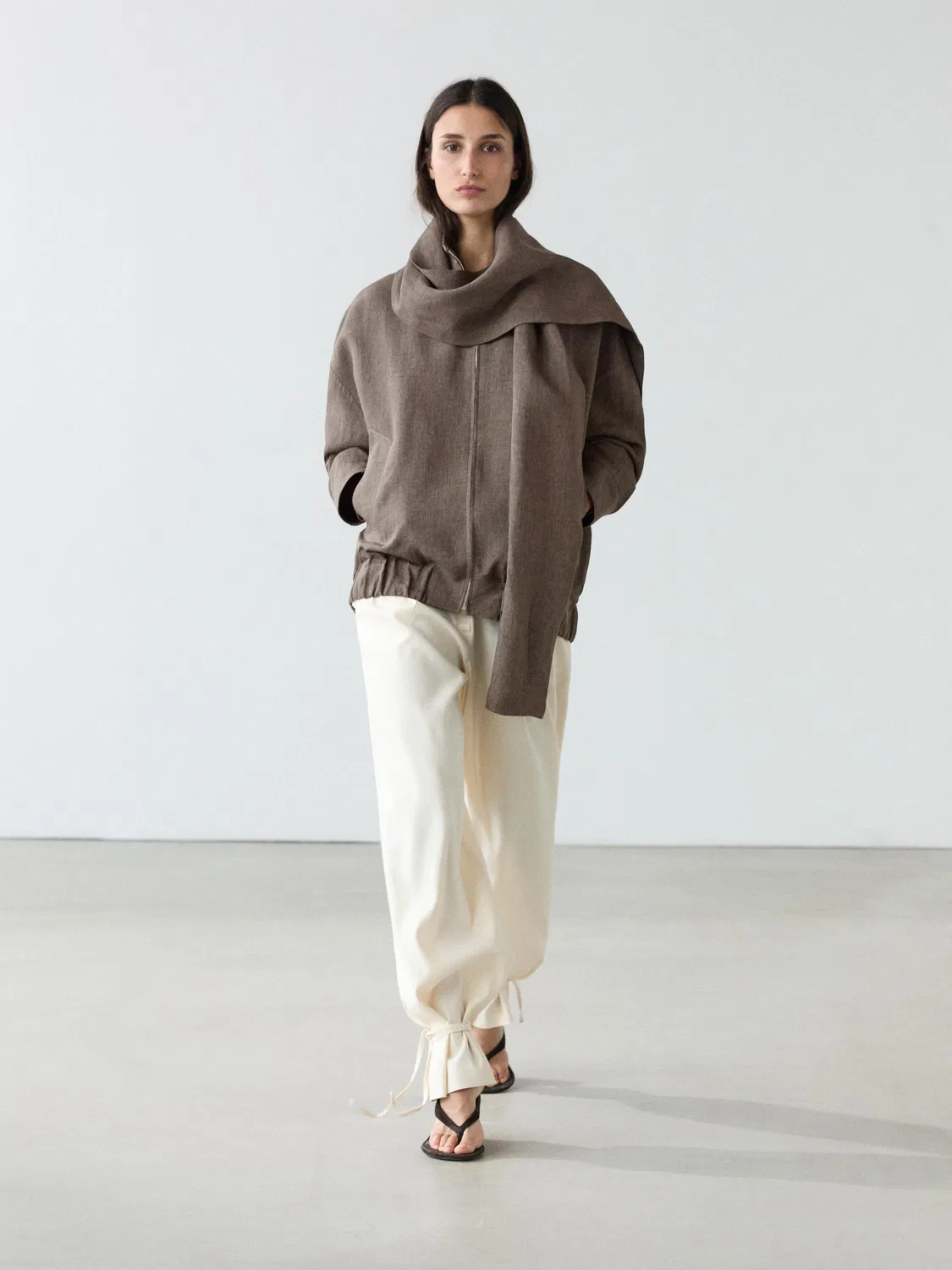 Меланжевая льняная куртка-бомбер с шарфом Massimo Dutti, Carey