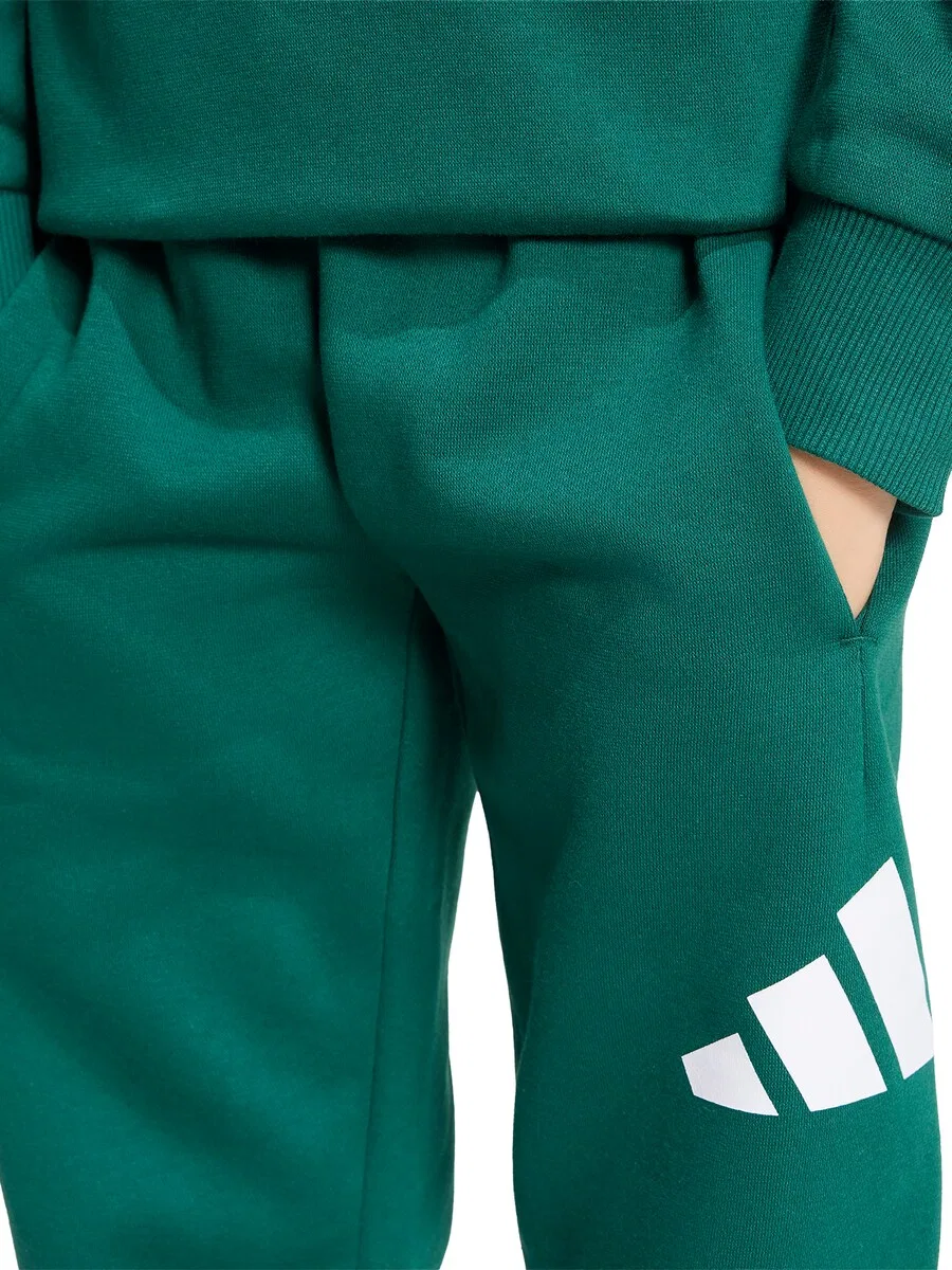 Спортивный костюм ADIDAS SPORTSWEAR 'Essentials' изумрудного цвета — фото 4