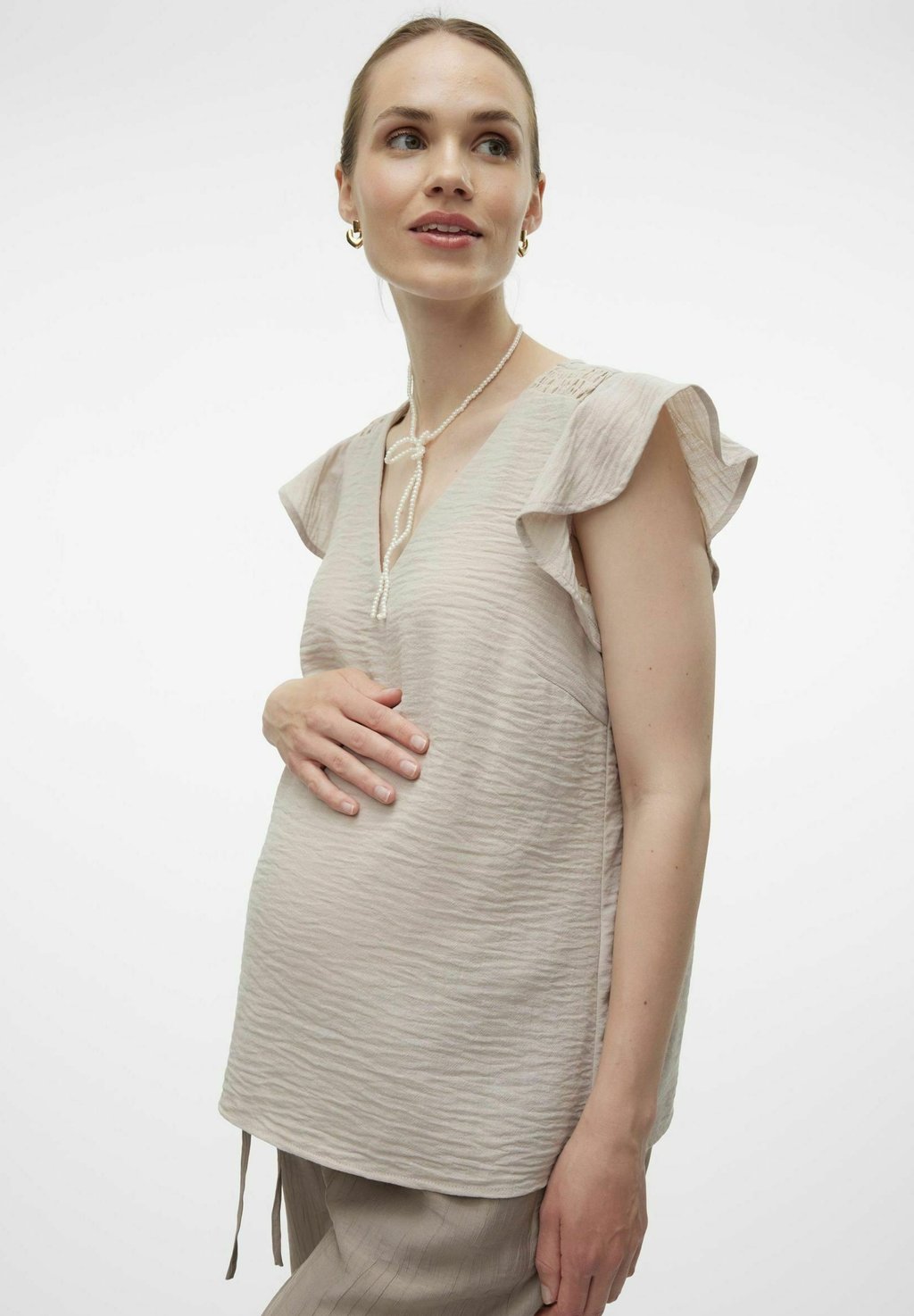 

Блуза UMSTANDS Vero Moda, бежевый