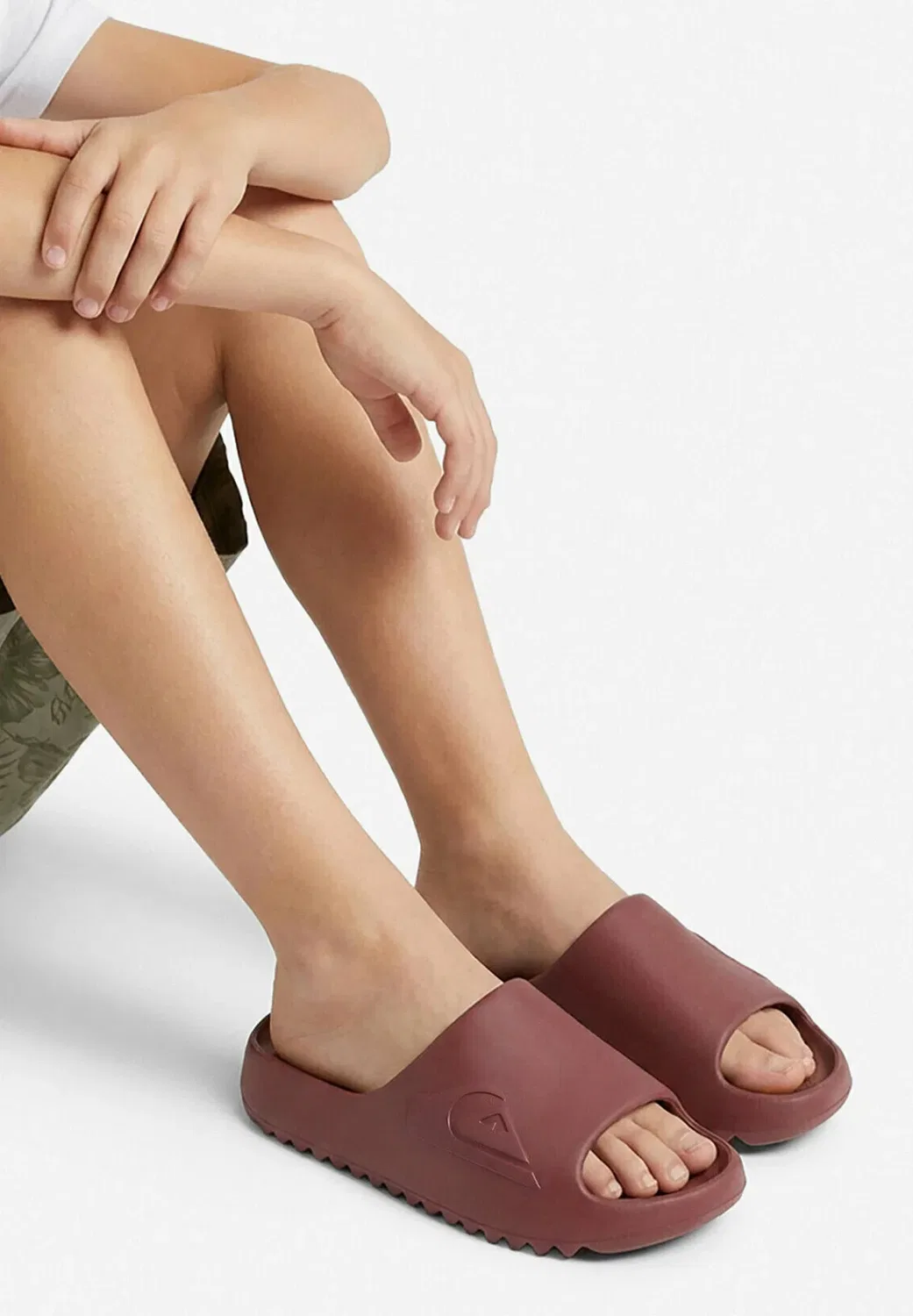 Шлепанцы для мальчика 5906751925140 - горки для бассейна Quiksilver, Burgundy