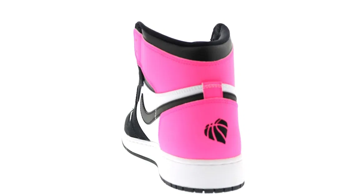 Детские кроссовки с контрастным дизайном Jordan 1 Retro, Black/Hyper Pink-White — фото 4