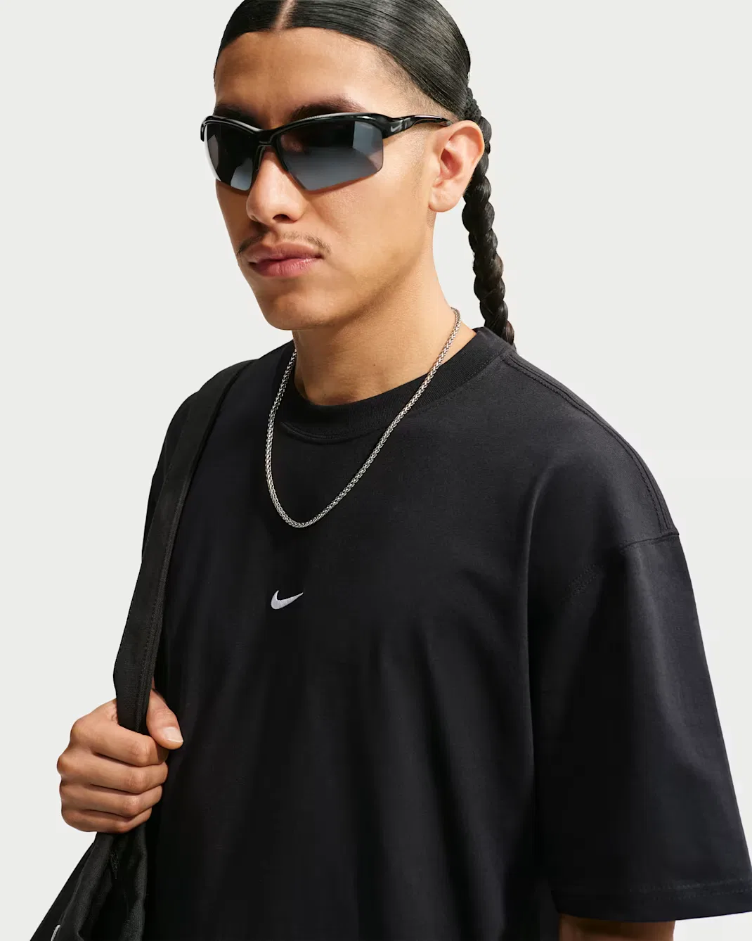 Мужская свободная футболка Nike Sportswear, Black/White — фото 3