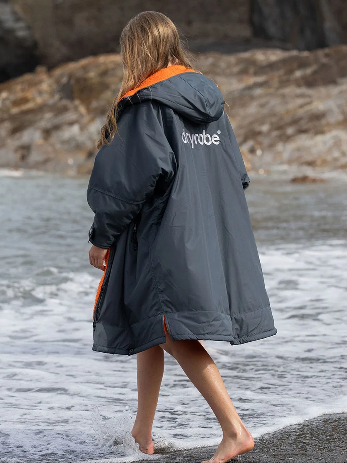 Переодевальный халат dryrobe Advance Kids, серый — фото 2
